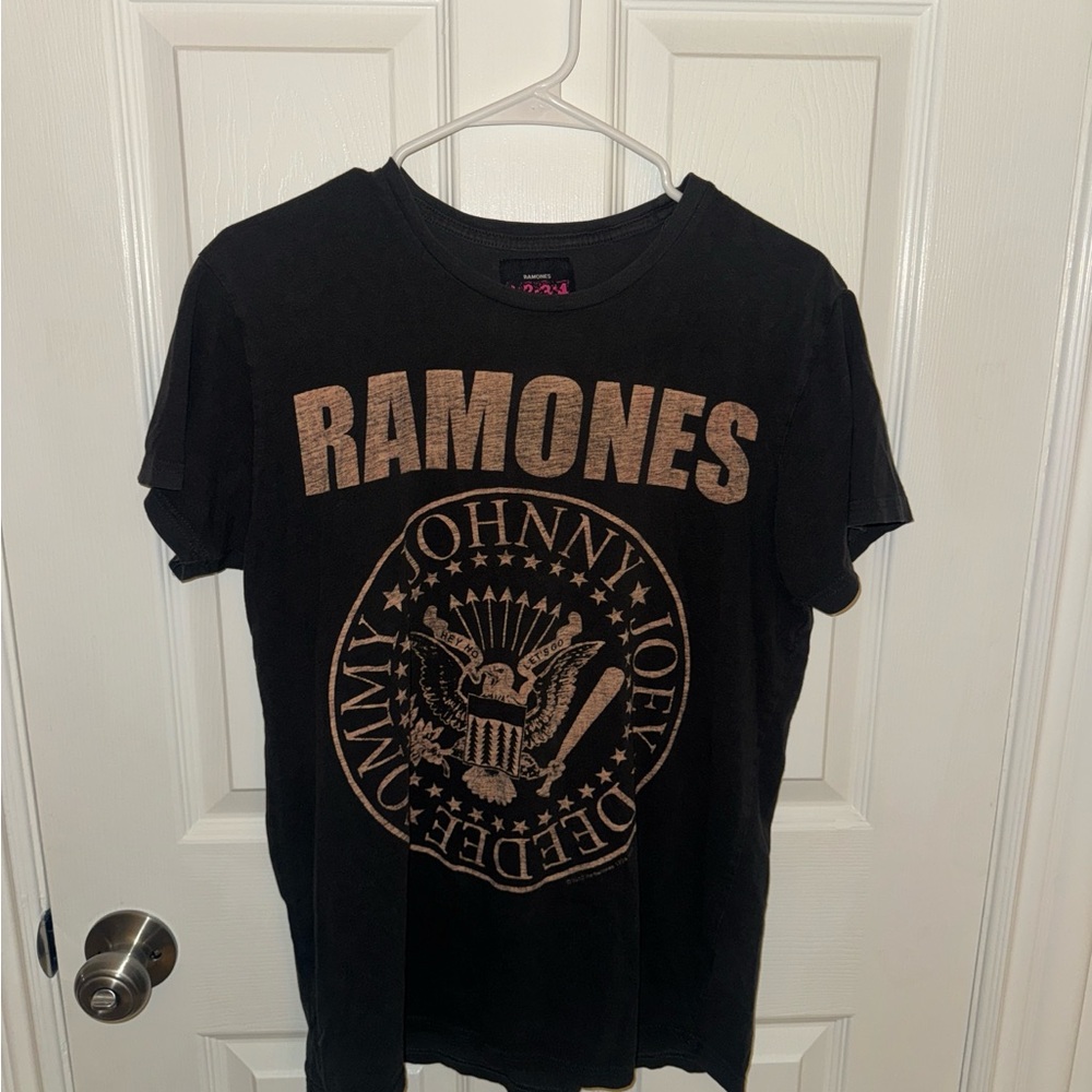 Black Ramones Vintage T-Shirt